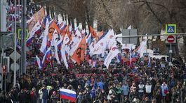 V Moskve uctilo pamiatku zavraždeného Nemcova až 15-tisíc ľudí