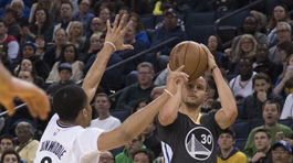 Zaujímavé riešenie. Hráč NBA umožnil fanúšikom rozhodnúť, kam prestúpi