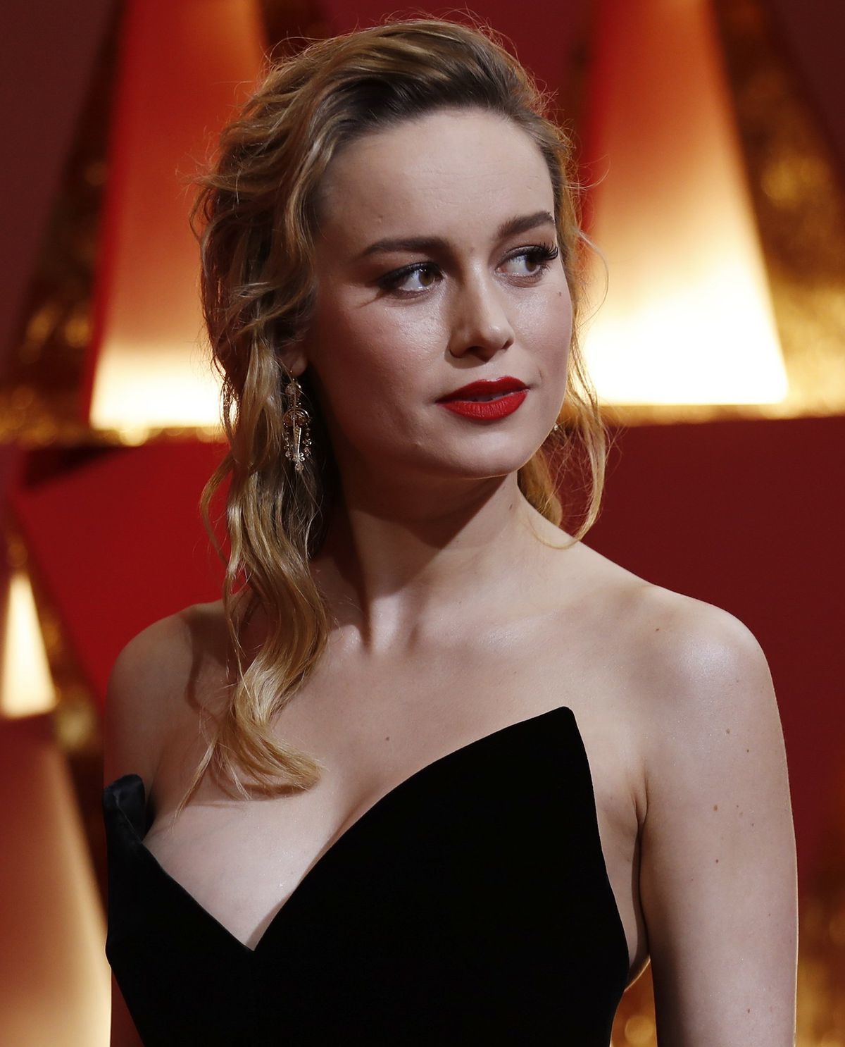 Minuloročná víťazka Brie Larson si obliekla...