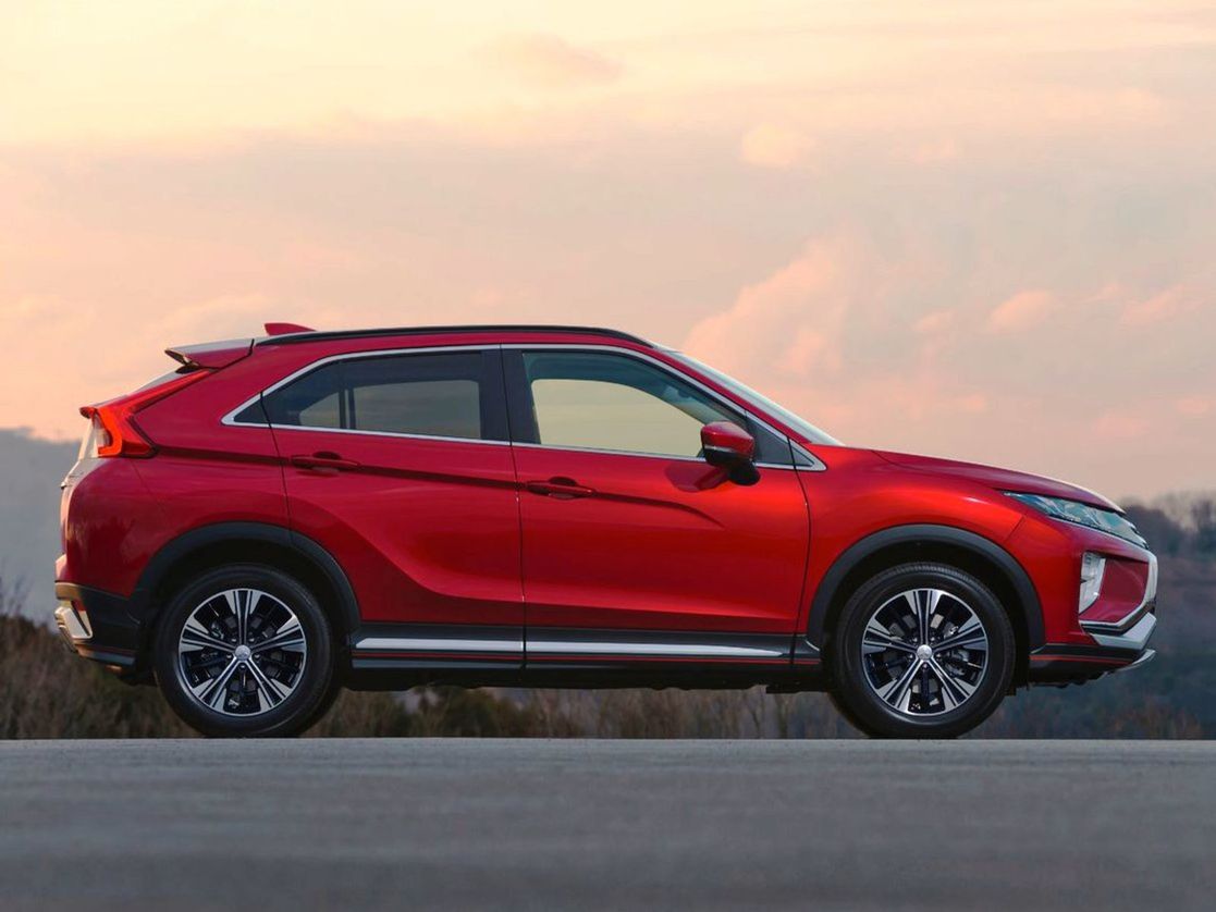 V porovnaní s menším ASX je Eclipse Cross o 110...