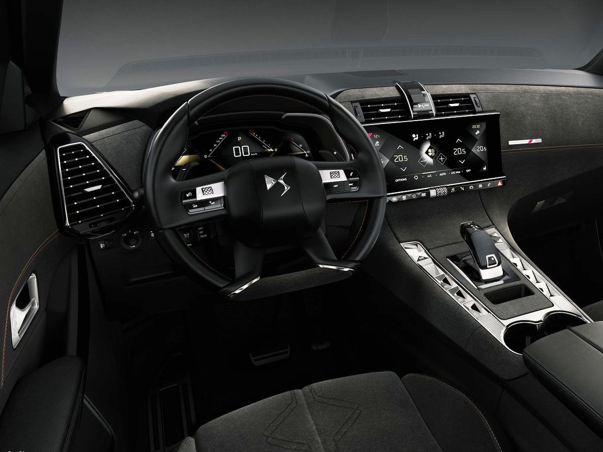 Na palube debutuje dvojica 12-palcových...