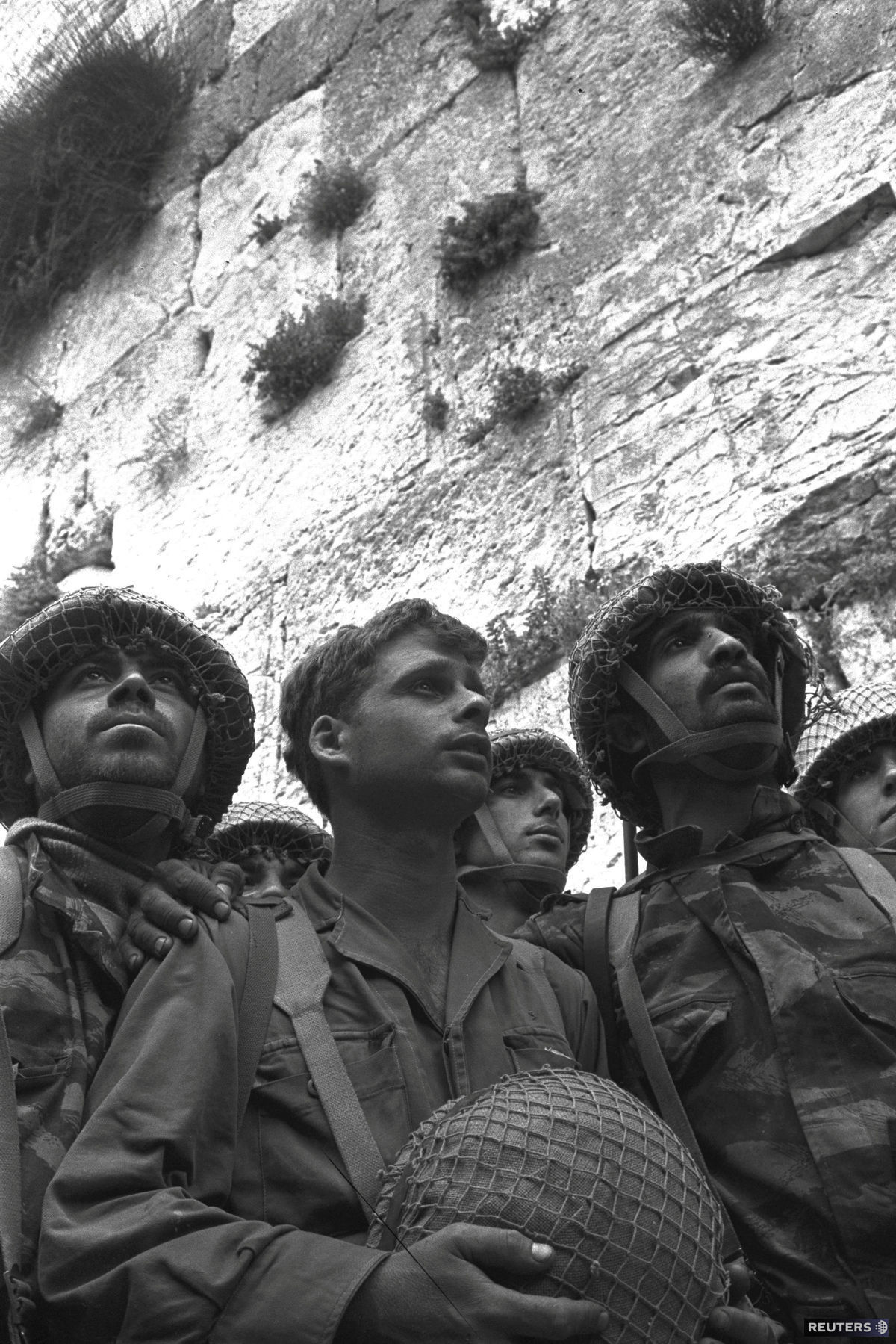 Fotografia zo 7. júna 1967 zachytáva...