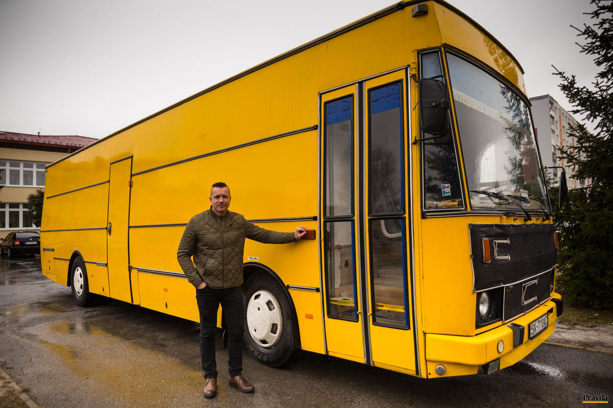 Riaditeľ Beňko a svidnícky Bibliobus.