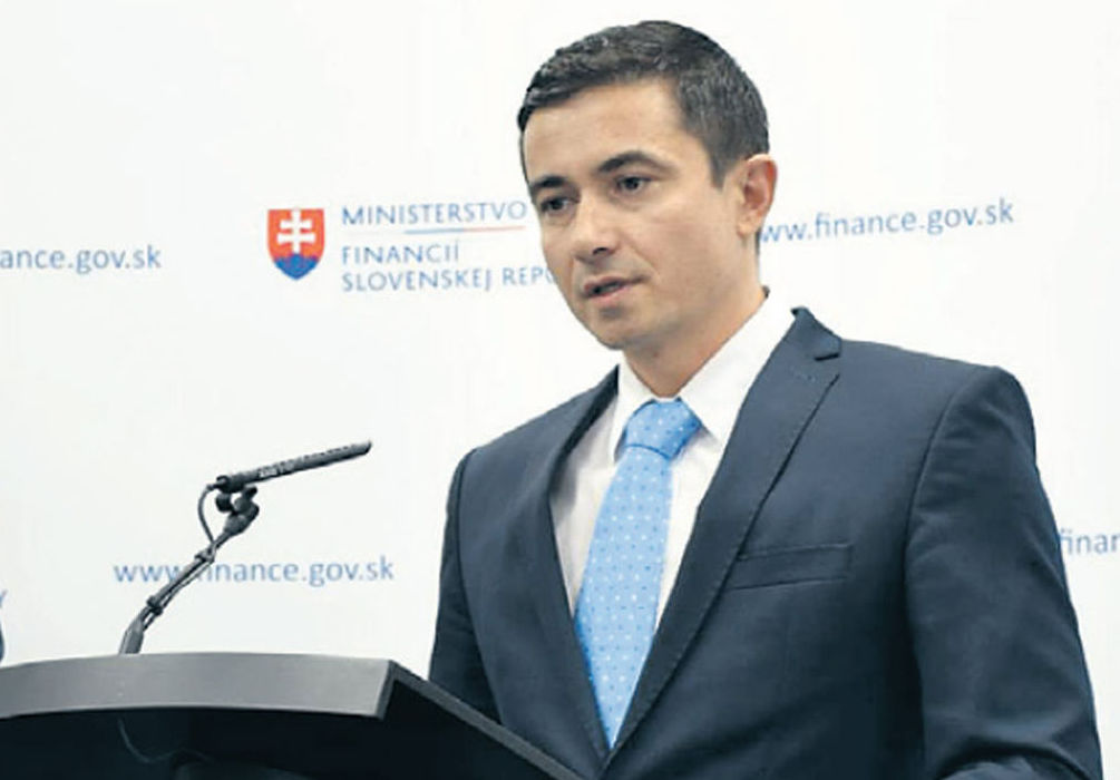 Riaditeľ Agentúry pre riadenie dlhu a likvidity...
