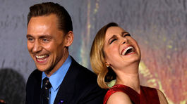 Tom Hiddleston (vľavo) a Brie Larson
