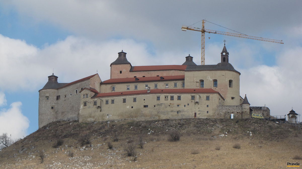Hrad Krásna Hôrka dnes.