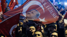 Napätie medzi Holandskom a Tureckom sa stupňuje