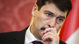 Áder podpísal 'otrocký zákon' a zaprial Maďarom požehnané Vianoce