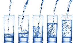 Prečo by seniori nemali zabúdať na pitný režim?