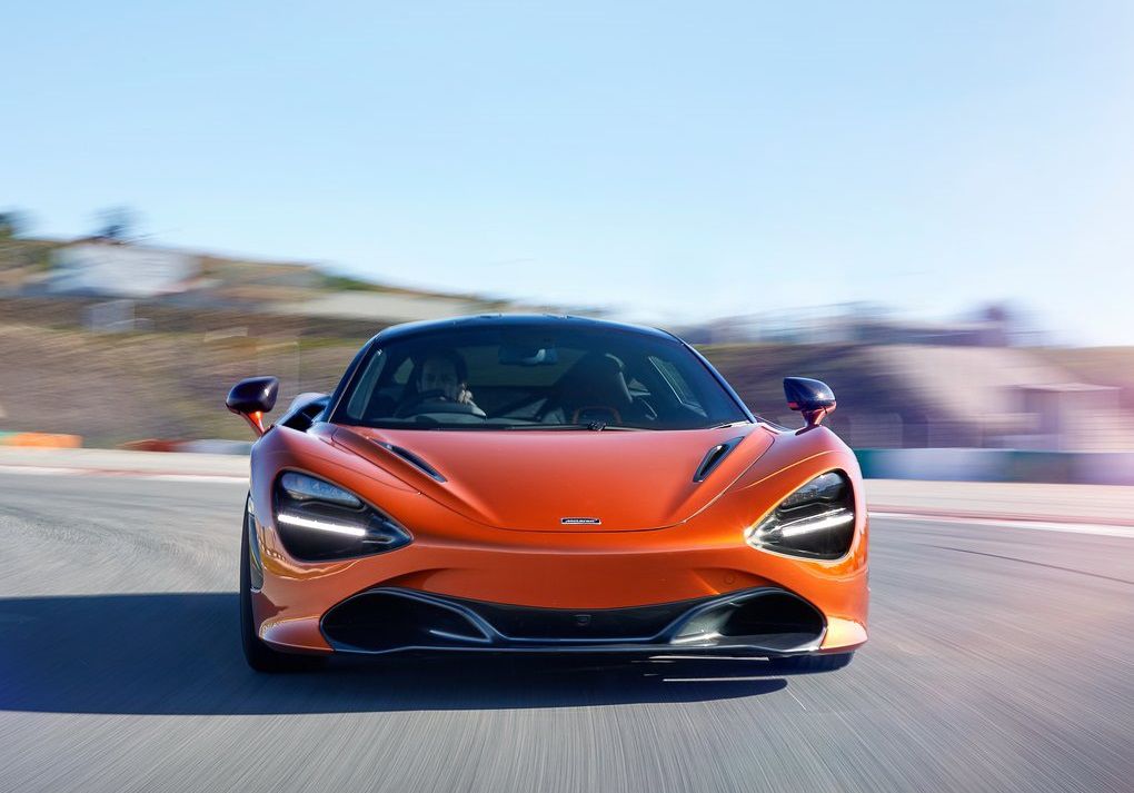 Z 0 na 100 km/h sa McLaren 720S rozbehne za...