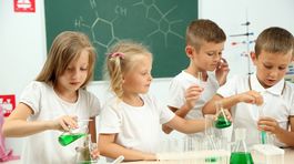 Školy dostanú možnosť skrátiť hodiny