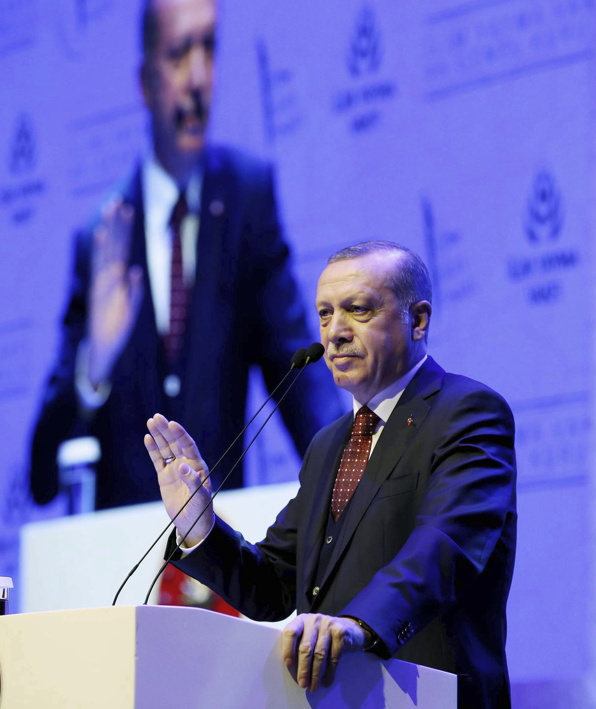 Recep Tayyip Erdogan čoraz hlasnejšie a...
