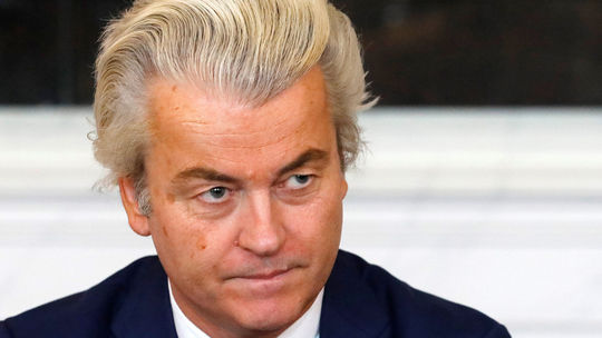 Wilders oznámil, že dosiahol po polroku dohodu o koaličnej vláde v Holandsku