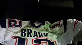 Mexický novinár si s Bradym spravil selfie, potom mu ukradol dres