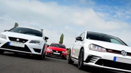 Toto je 10 TOP hothatchov. Zrýchľujú ako superšporty!