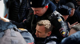 V Rusku sa začali demonštrácie, Navaľného zatkli