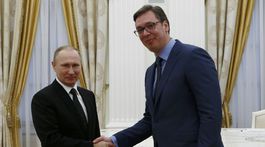 Putin zaželal Vučičovi úspech v srbských voľbách