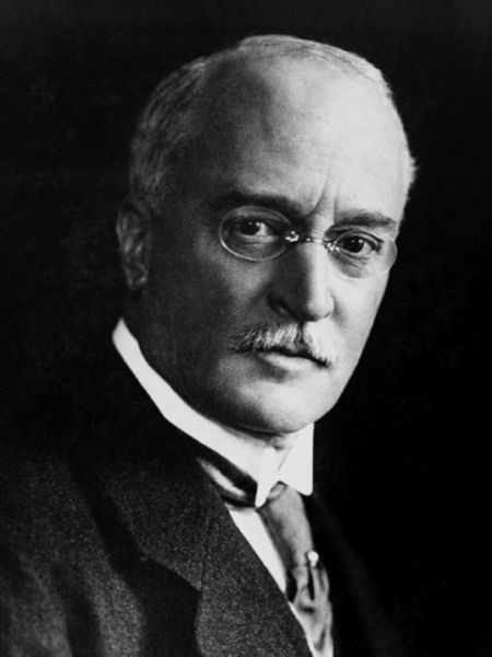 Rudolf Diesel si dal patentovať naftový motor v...