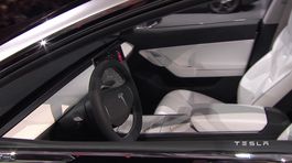Tesla Model 3 - interiér