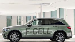 Mercedes-Benz - F-Cell