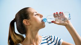 Naozaj nás voda robí štíhlejšími?