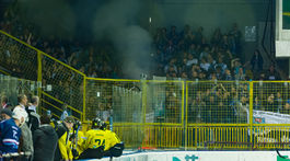Fanúšika s pyrotechnikou odhalili. Na hokej do Nitry sa už nedostane