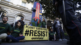 Ministri G7 vyvinú tlak na Rusko, aby prestalo podporovať Asada