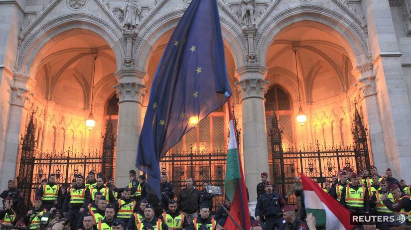 Maďarsko, CEU, protest