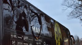 Autobus Dortmundu pred štvrťfinále LM poškodili výbuchy bômb, zápas odložili