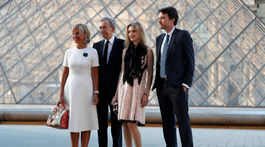 Bernard Arnault (druhý zľava), jeho manželka Helene, syn Antoine Arnault a jeho životná partnerka - ruská modelka Natalia Vodianova.
