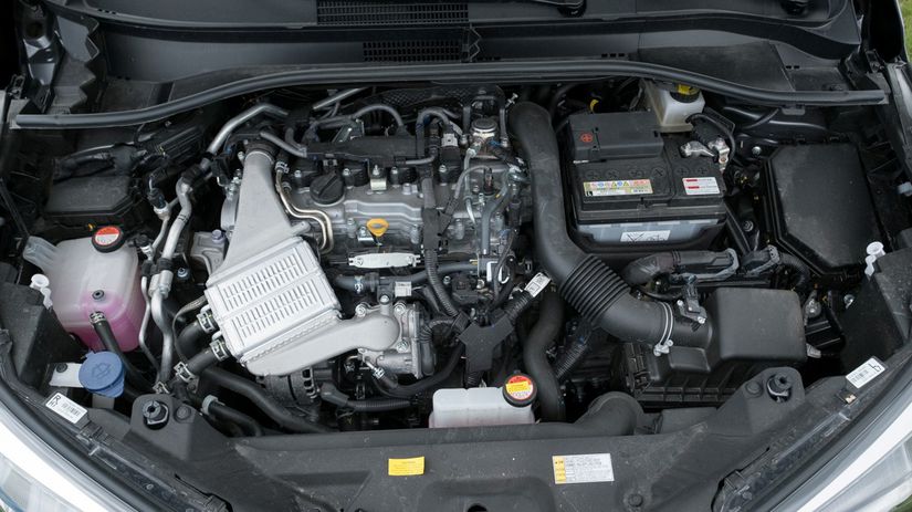 Benzínový 4-valec 1,2 D-4T má skromných 85 kW a...