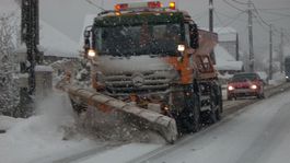 Zimnú údržbu v Bratislave zabezpečí viac strojov, v teréne bude i viac ľudí