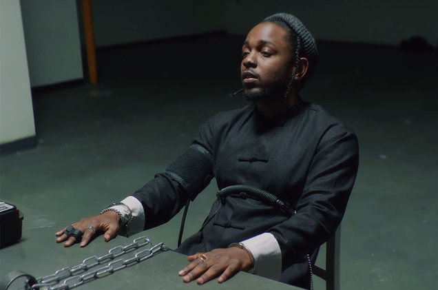 Kendrick Lamar v novom videoklipe k piesni DNA.