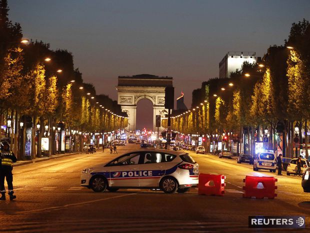 Champs Elysee, Paríž, streľba, polícia