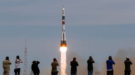 Z Bajkonuru odštartoval Sojuz s rusko-americkou posádkou
