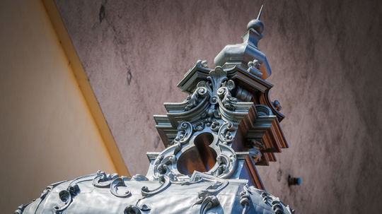 Pohľd na detail na budove Pisztoryho paláca.