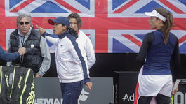 Farba jej dieťaťa? Čokoláda s mliekom? Serenu nahnevali Nastaseho výroky