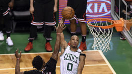 Obrat Bostonu z 0:2 na 3:2, aj Washington je jedno víťazstvo od postupu