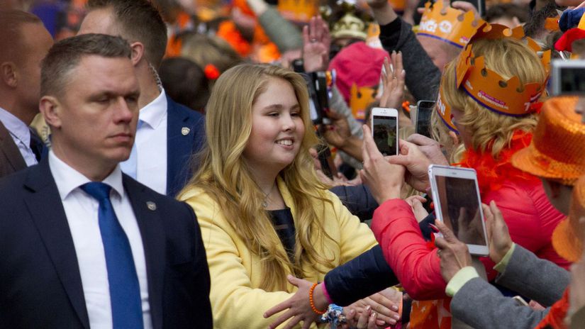 Holandská princezná Amalia počas osláv otcovej...