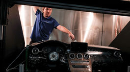 V Trenčíne testujú Číňania interiéry pre BMW