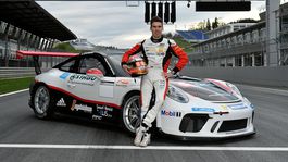 Gonda zabojuje o titul v slávnej sérii Porsche Carrera Cup