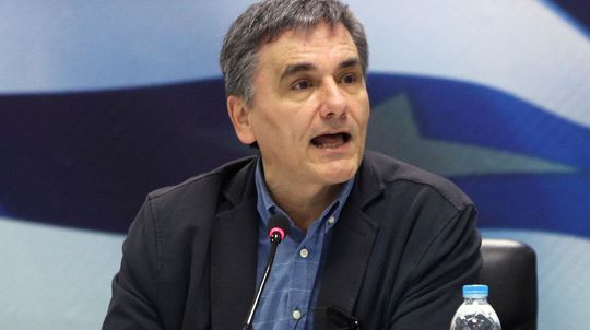 Exminister Tsakalotos, ktorý vyviedol Grécko z dlhovej krízy, opúšťa stranu Syriza