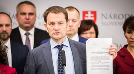 Matovič obvinil Kaliňáka z predraženia haly, rezort vnútra to popiera