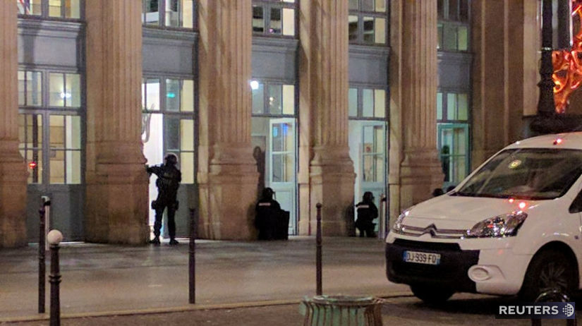 francúzsko, polícia, paríž, Gare du Nord, razia,