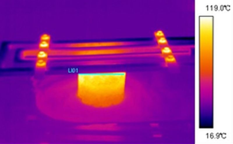 Nová asfaltová zmes opravovaná pomocou...