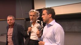 Intelektuál Lévy čelil tortovému útoku. Obviňujú ho z podpory bombardovania Juhoslávie 