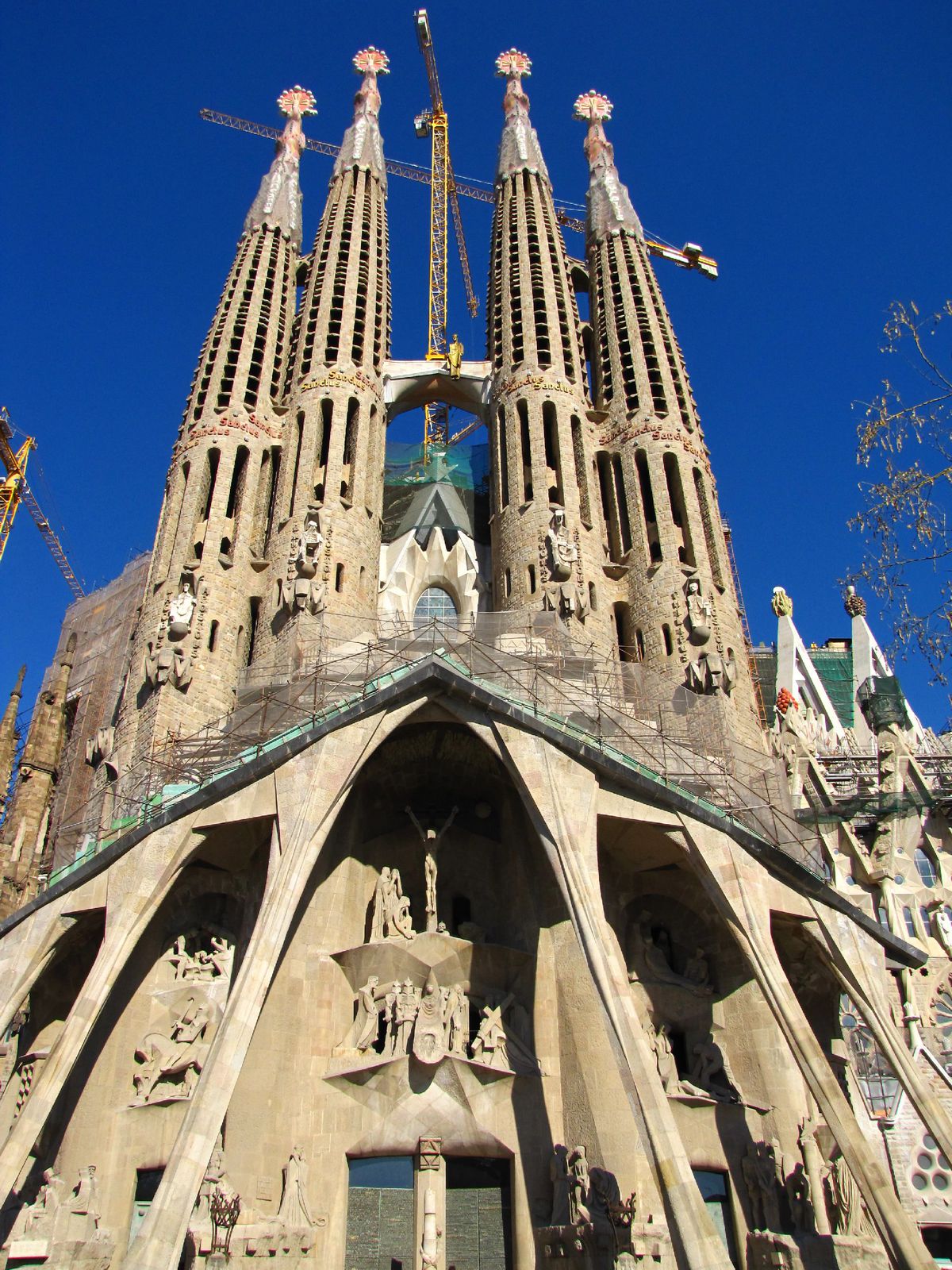 Sagrada Familia sa stále dokončuje.