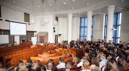 Múcska: Internet v ľuďoch vyvoláva zdanie, že sa už nemusia vzdelávať