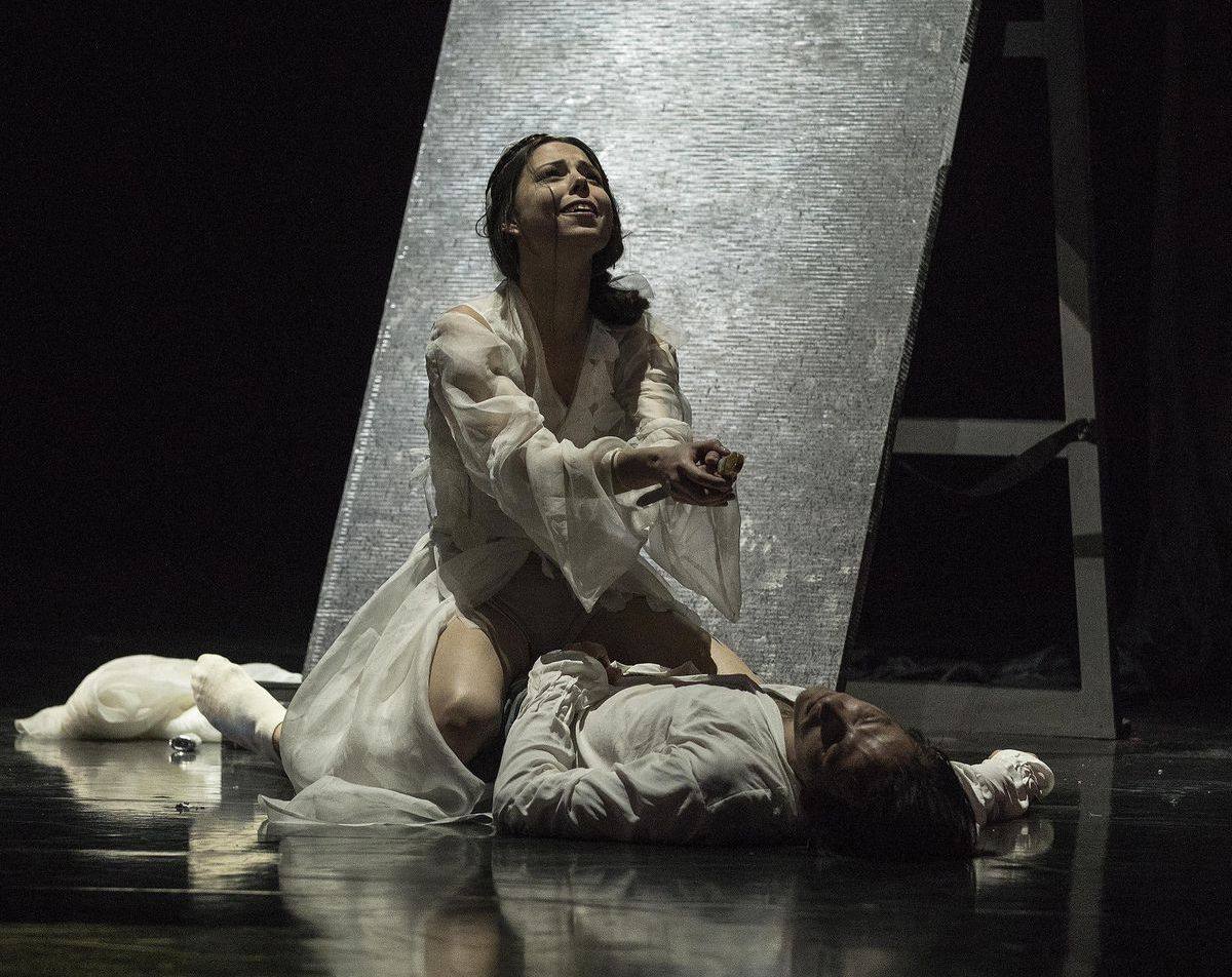 Klaudia Görözdös (Júlia) a Peter Dedinský...