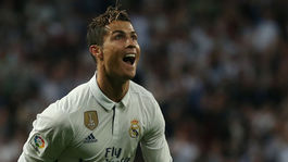 Real nenecháva nič na náhodu. Zničil aj Sevillu a siaha na ligovú trofej